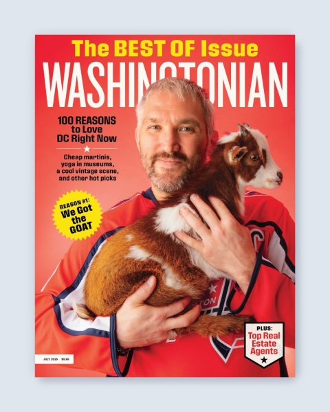 Фотография Овечкина с козлёнком попала на обложку журнала в Вашингтоне Фотография Овечкина с козлёнком попала на обложку журнала в Вашингтоне