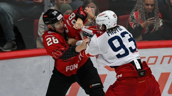 «Авангард» одержал уверенную победу над «Локомотивом» на Кубке Блинова «Авангард» одержал уверенную победу над «Локомотивом» на Кубке Блинова