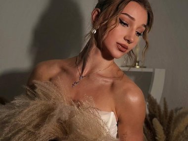 «Осеннее сияние»: Метелкина порадовала поклонников элегантной фотосессией «Осеннее сияние»: Метелкина порадовала поклонников элегантной фотосессией