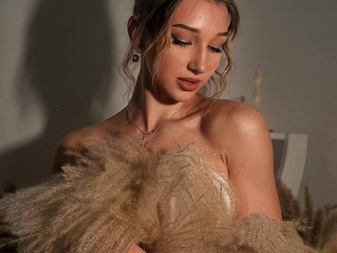 «Осеннее сияние»: Метелкина порадовала поклонников элегантной фотосессией «Осеннее сияние»: Метелкина порадовала поклонников элегантной фотосессией