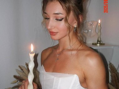 «Осеннее сияние»: Метелкина порадовала поклонников элегантной фотосессией «Осеннее сияние»: Метелкина порадовала поклонников элегантной фотосессией