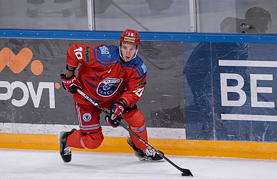 «Адмирал» расторг контракт с Валентином Демченко. Форвард стал лучшим бомбардиром чемпионата Беларуси в прошлом сезоне «Адмирал» расторг контракт с Валентином Демченко. Форвард стал лучшим бомбардиром чемпионата Беларуси в прошлом сезоне