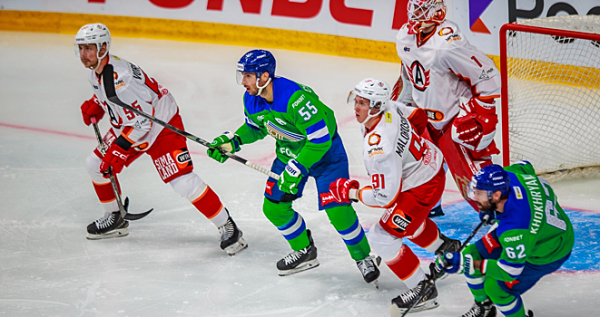 «Салават» проиграл 3 из 4 матчей в сезоне, «Автомобилиста» выиграл 3-ю игру подряд. Мэйсек и Алалыкин сделали дубли, Да Коста – 3 передачи «Салават» проиграл 3 из 4 матчей в сезоне, «Автомобилиста» выиграл 3-ю игру подряд. Мэйсек и Алалыкин сделали дубли, Да Коста – 3 передачи