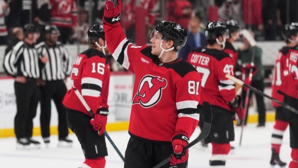 Бывший лидер СКА не потерялся в НХЛ: уже забросил первую шайбу и помог разбить «Миннесоту» Капризова Бывший лидер СКА не потерялся в НХЛ: уже забросил первую шайбу и помог разбить «Миннесоту» Капризова