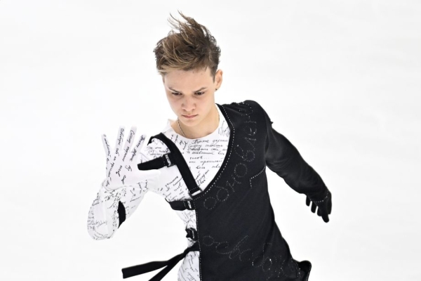 Интервью с фигуристом Глебом Лутфуллиным, выступит ли он под Михаила Круга, почему любит Сергея Есенина Интервью с фигуристом Глебом Лутфуллиным, выступит ли он под Михаила Круга, почему любит Сергея Есенина