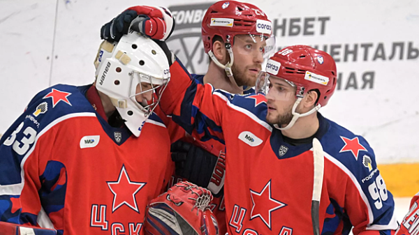 ЦСКА едва не упустил преимущество в три шайбы, но победил дома «Ладу» ЦСКА едва не упустил преимущество в три шайбы, но победил дома «Ладу»