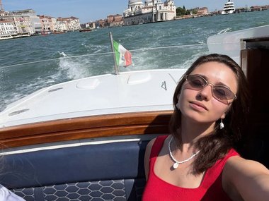 «Фигура мечты»: красивая Валиева покорила поклонников новыми фото «Фигура мечты»: красивая Валиева покорила поклонников новыми фото