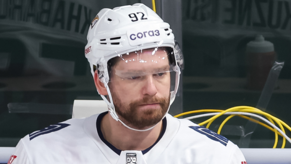 Лидер КХЛ вернул в состав отстраненного из-за плохой формы чемпиона НХЛ Лидер КХЛ вернул в состав отстраненного из-за плохой формы чемпиона НХЛ