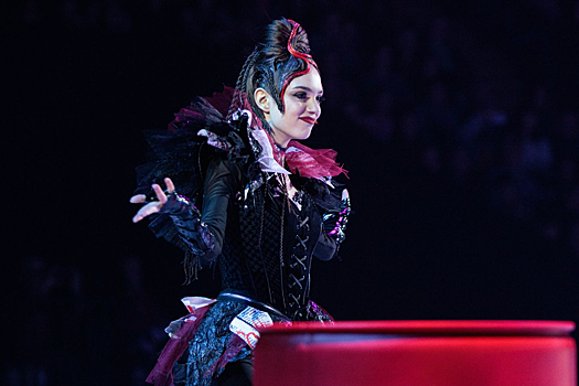 Евгения Медведева сообщила, что для её нового шоу построят танцпол прямо на льду Евгения Медведева сообщила, что для её нового шоу построят танцпол прямо на льду